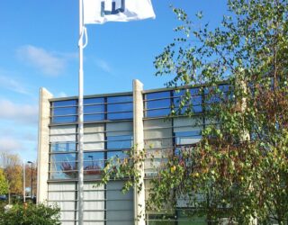 Mat et drapeaux