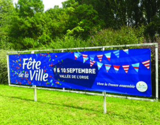 Support pour bâche publicitaire