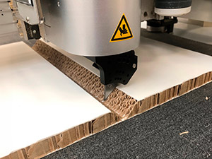 Découpe de reboard au v-cut